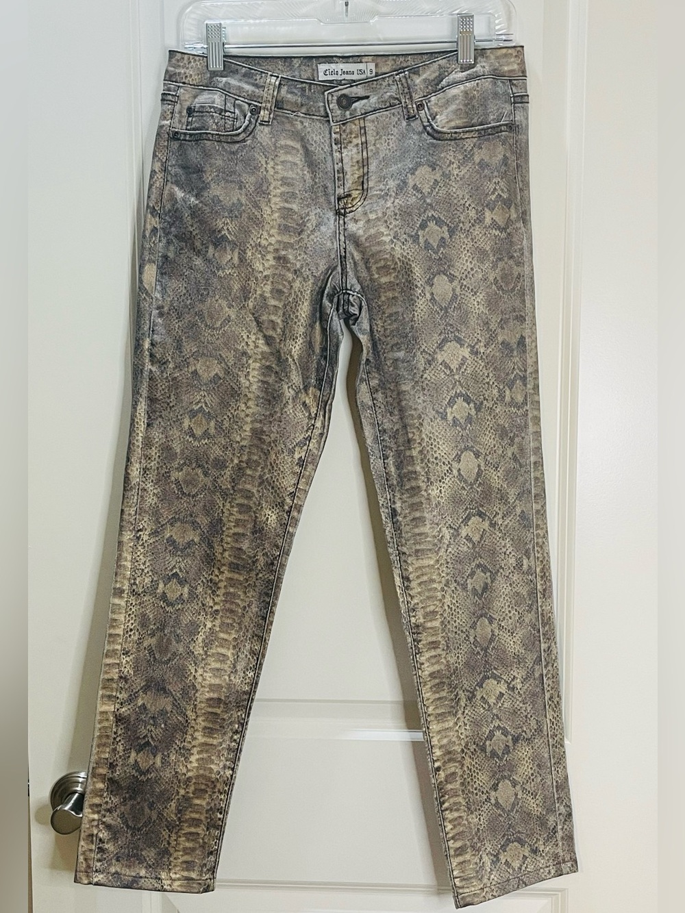 Cielo Snake-Print Skinny Jeans Gold & Gray 9/29